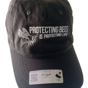 Gorra orgánica gris con ilustración de abeja en algodón 100% orgánico