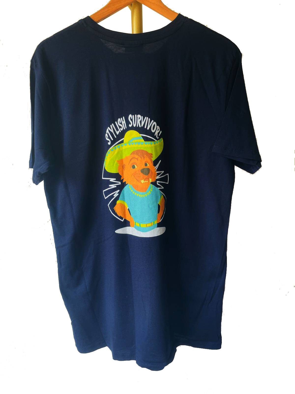 Camiseta orgánica hombre deep navy con ilustración posterior del lobo mexicano
