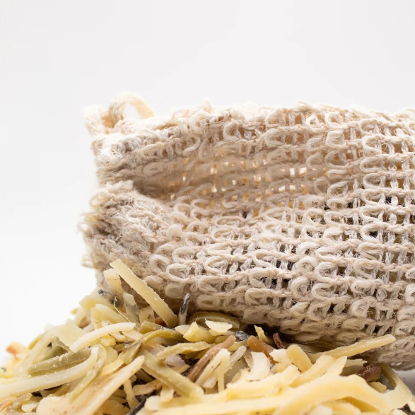 Bolsa de Sisal exfoliante con chispitas de jabones - Imagen 3