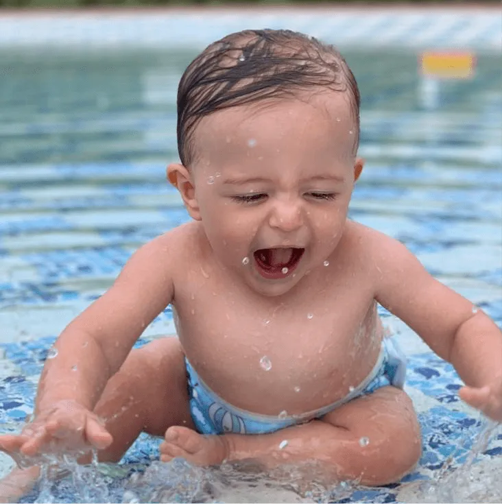 Combo piscina con pañal ecológico de piscina y portapañales Okolo (2)